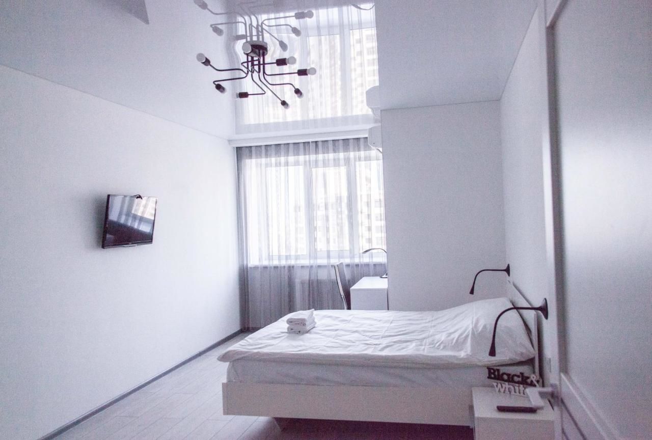 Апартаменты The best apartment in Kiev Black & White Киев-30