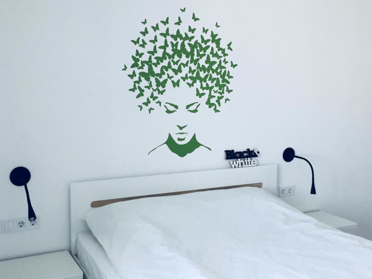 Апартаменты The best apartment in Kiev Black & White Киев-34