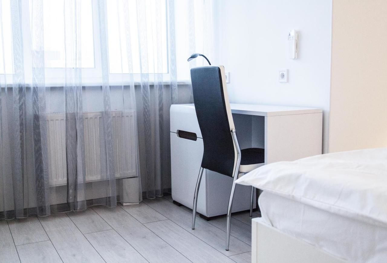 Апартаменты The best apartment in Kiev Black & White Киев-41