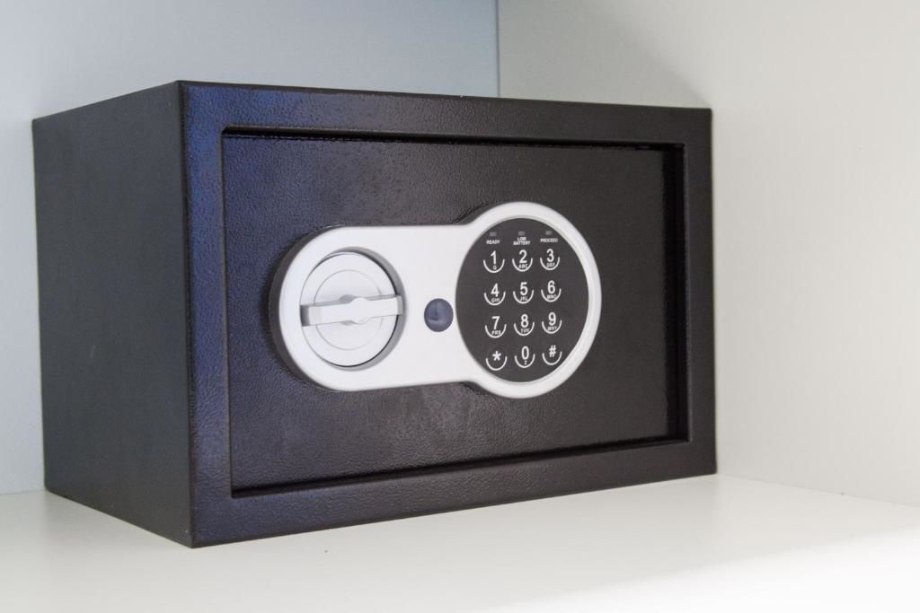 Апартаменты The best apartment in Kiev Black & White Киев-70