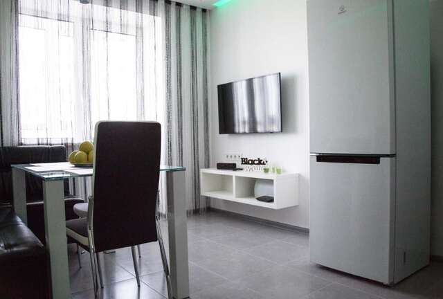 Апартаменты The best apartment in Kiev Black & White Киев-11